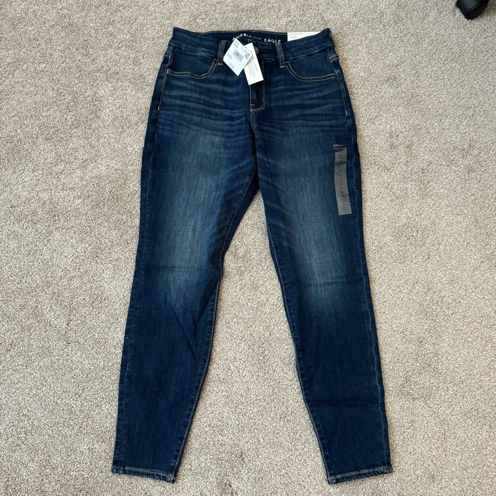 NWT American Eagle Curvy Jeggings